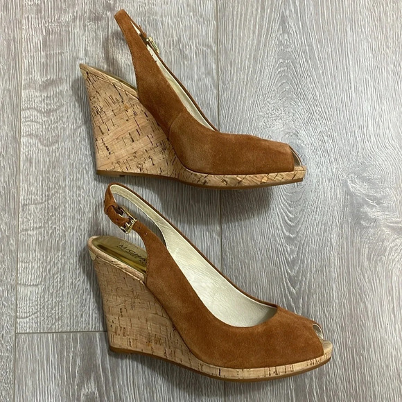 MICHAEL Michael Kors Cork Wedge Peep Toe Faux Suede Sandal 9M - Picture 11 of 15